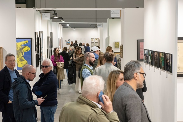 click to enlarge- double click to reduce 36 galleries at CREMONA ART FAIR 2024, ITALY - 22 > 24 March, 2024 @cremona_art_fair