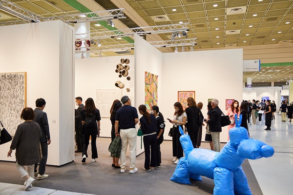 2556 artists at Frieze Seoul 2024 SOUTH KOREA - September 4 > 7,  2024 @friezeofficial
