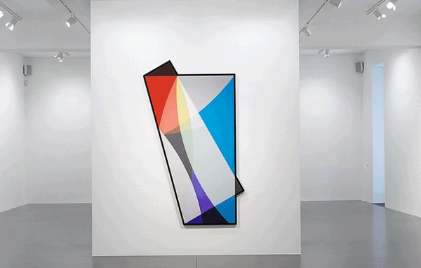 click to enlarge- double click to reduce Niko Luoma, Picture 258, Corner over Long Edge Off Midpoint, 2020, archival pigment print, Diasec, 226 x 127 cm.